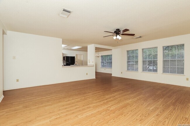 Building Photo - 11926 Auburn Brook