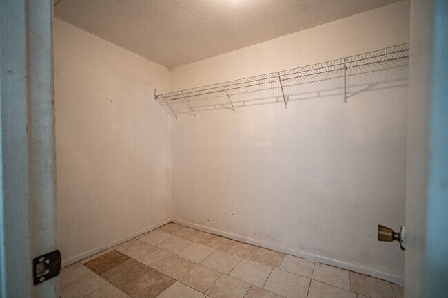 Building Photo - 6606 Felgate Creek Ct