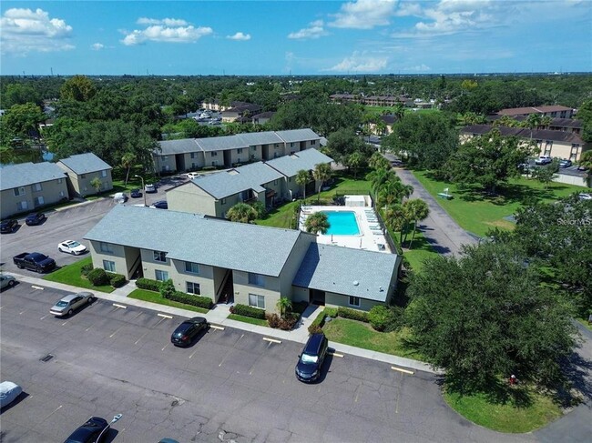 Building Photo - 4215 E Bay Dr