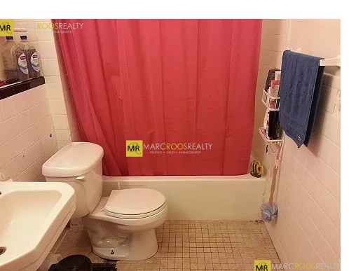 Building Photo - 511 Beacon St