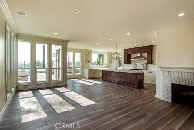 Building Photo - 30 Skycrest