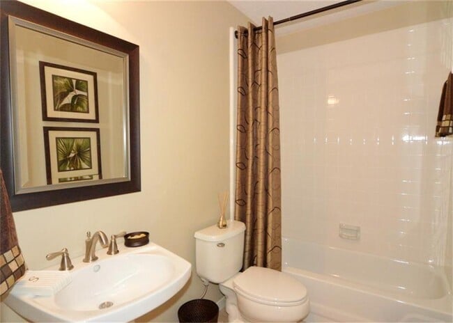 Building Photo - 4103 Walnut Pond Dr
