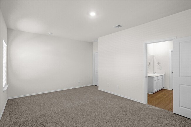 Building Photo - 3425 Marie Dr