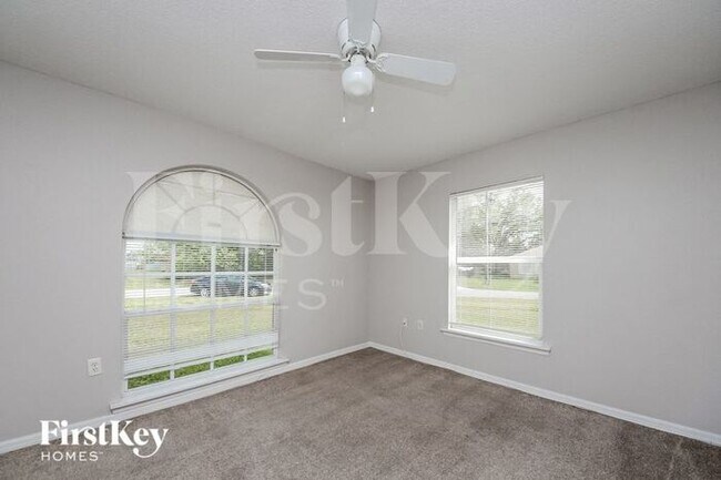 Building Photo - 761 Platypus Ct