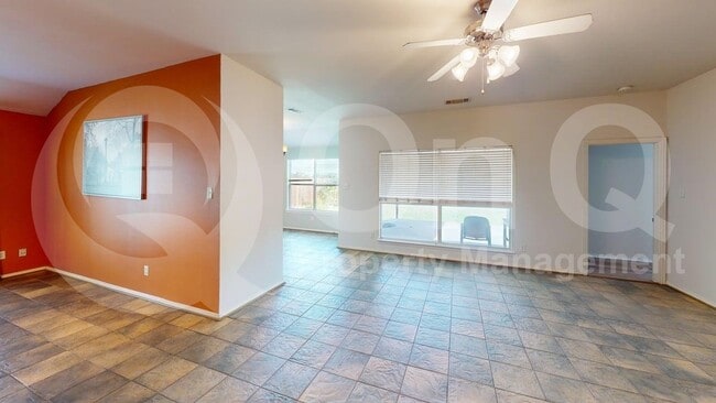 Building Photo - 114 Rio Grande Dr
