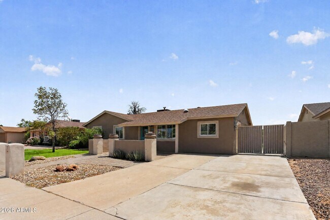 Building Photo - 3629 E Winchcomb Dr