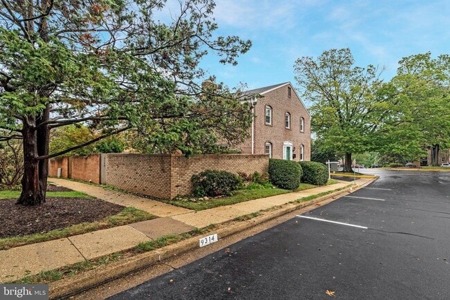 Building Photo - 3150 Hartwick Ln