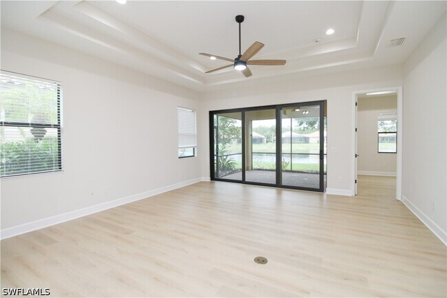 Building Photo - 9122 Isla Bella Cir