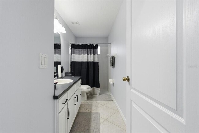 Building Photo - 12329 Creek Edge Dr