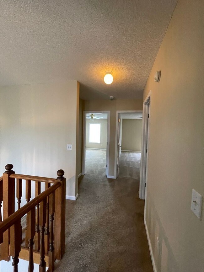 Building Photo - Foxhill Commons