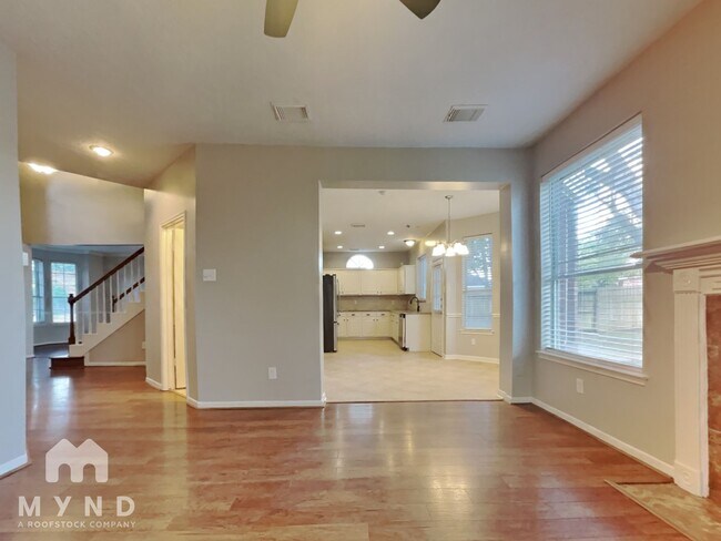 Building Photo - 3707 Lauderwood Ln