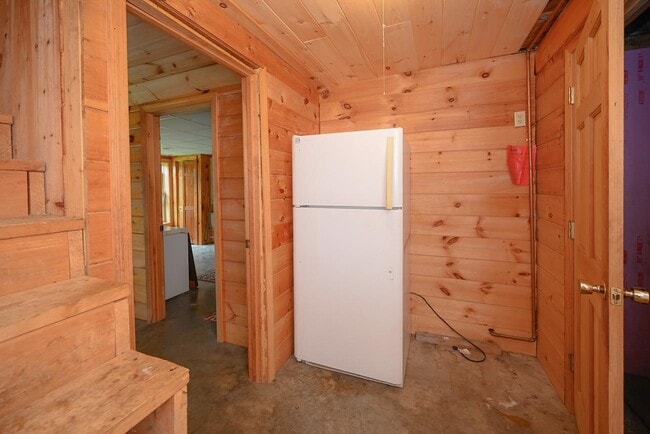 Building Photo - 66 Ledge Farm Rd