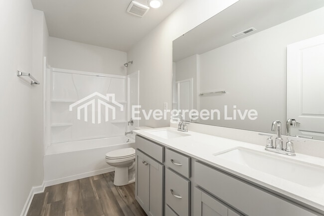 Building Photo - 5591 Hydrangea St