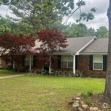 Building Photo - 10511 Meandering Way