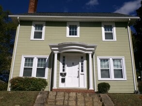 Building Photo - 1529 W First St