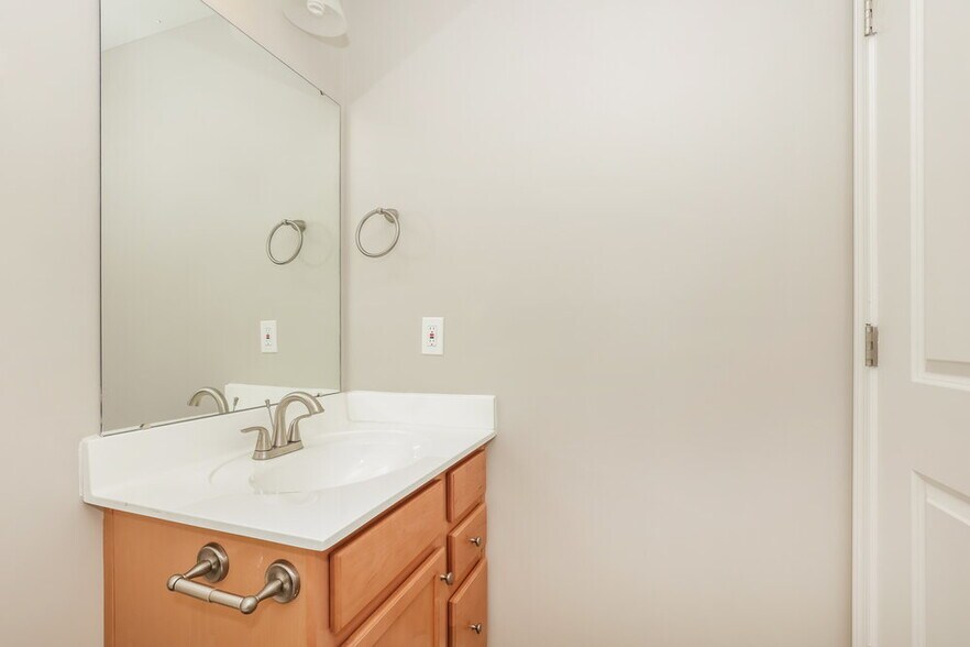 Building Photo - 2716 Apple Cross Ct