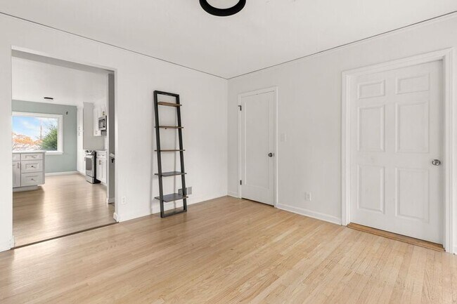 Building Photo - 4707 N Willamette Blvd