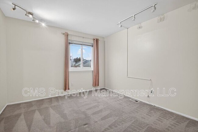 Building Photo - 34 Jeffrey Cir