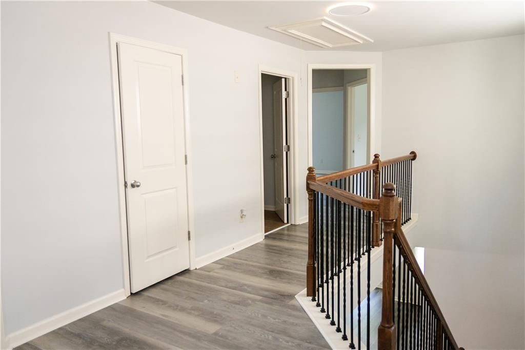 Building Photo - 4960 Ducote Trail