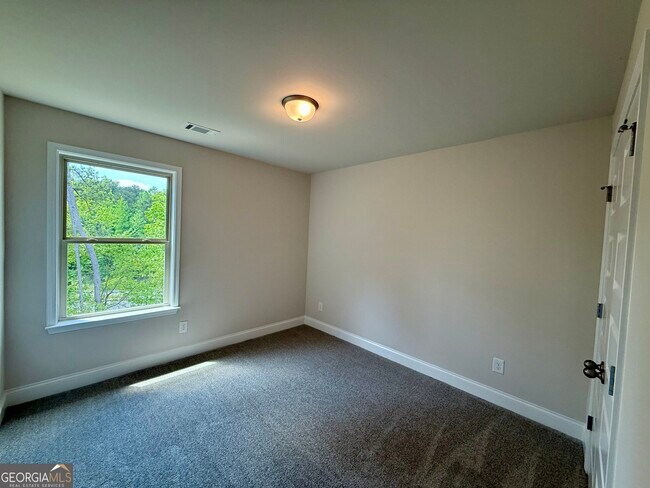 Building Photo - 3338 Sir Gregory Manor NW