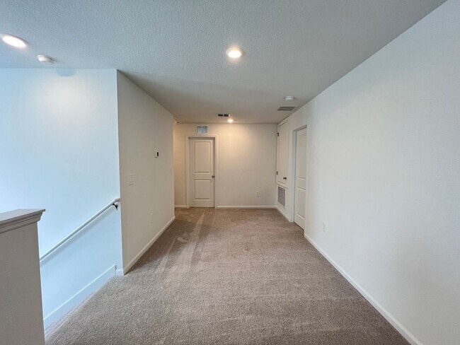 Building Photo - Perfect Home waiting for you!