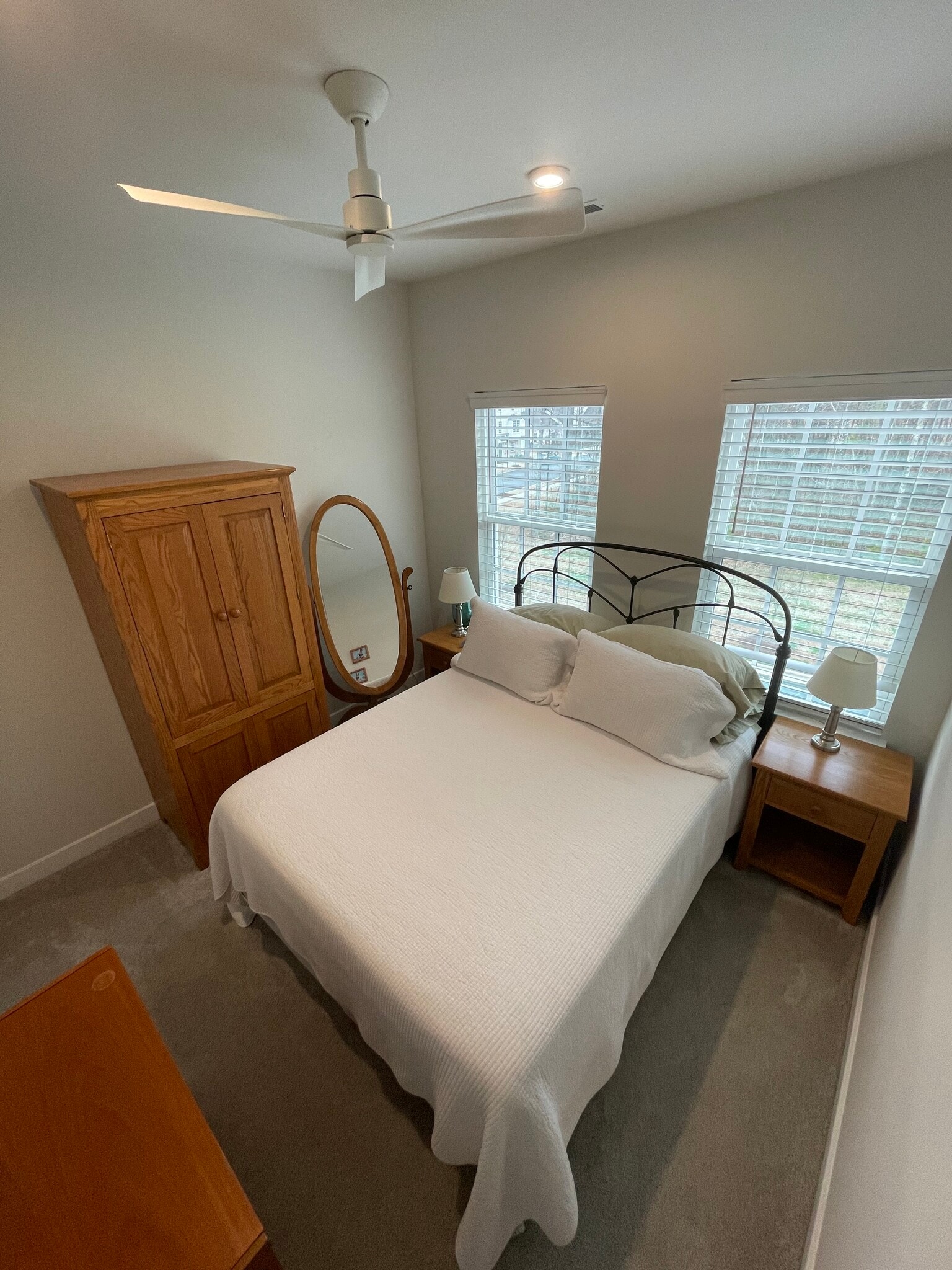 Building Photo - 1213 Bradburn Dr