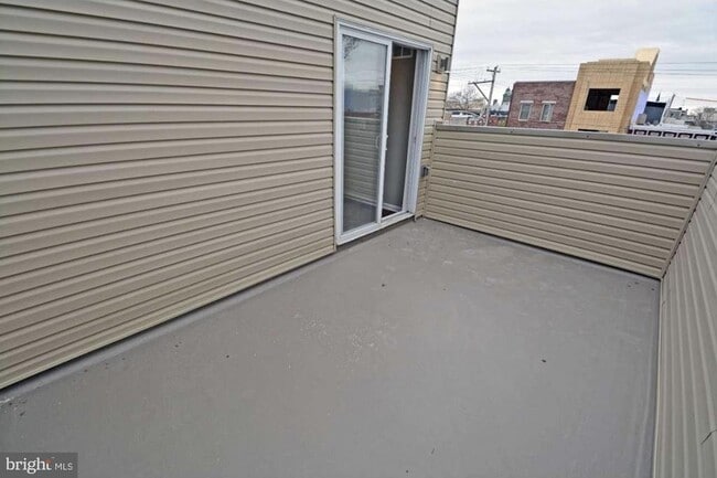 Building Photo - 1338 S 18th St