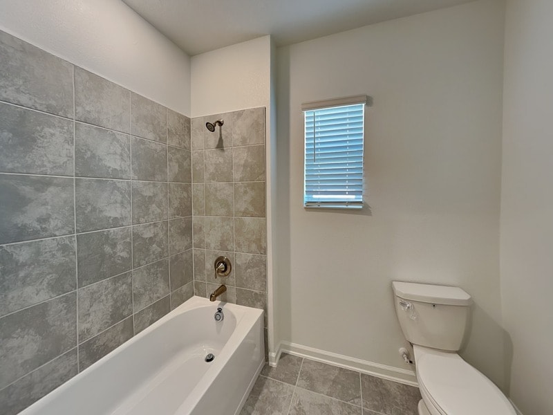 Building Photo - 2822 Fitness St