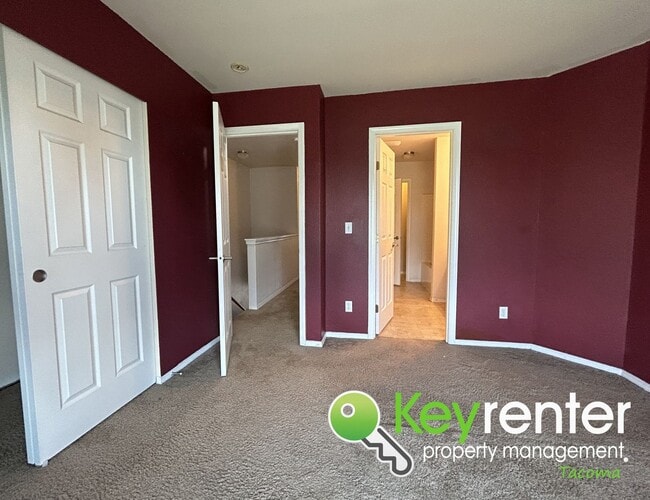 Building Photo - Fife Living: Your Ideal Multi-Level Family...