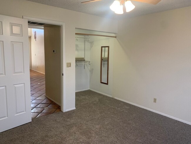 Building Photo - Excellent 1 bedroom w/ loft