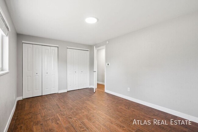 Building Photo - 1705 30th St