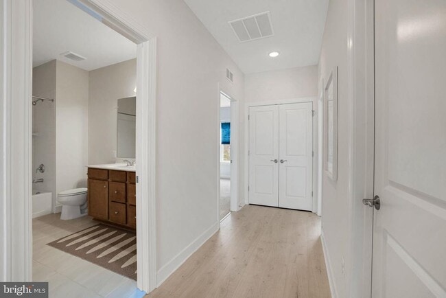 Building Photo - 2871 Broad Wing Dr