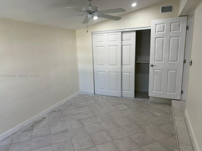 Building Photo - 19810 Holiday Rd