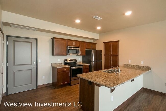 Building Photo - 2815 Rohret Rd