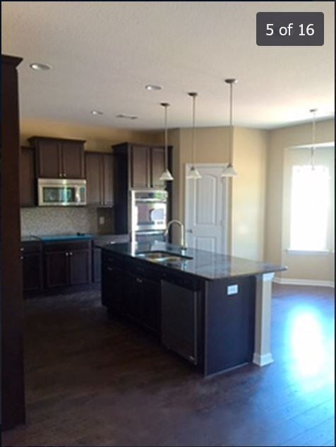 Building Photo - 643 Red Oak Ln