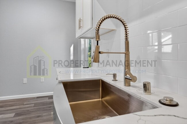 Building Photo - Brand New Built 2 Bedroom duplex in Curtis...