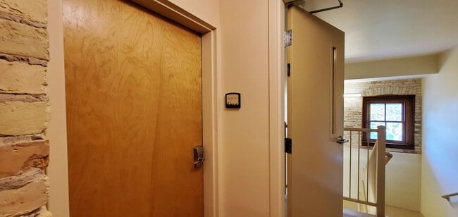 Building Photo - Off-Season Rental 1 Bedroom Condo Grand Tr...