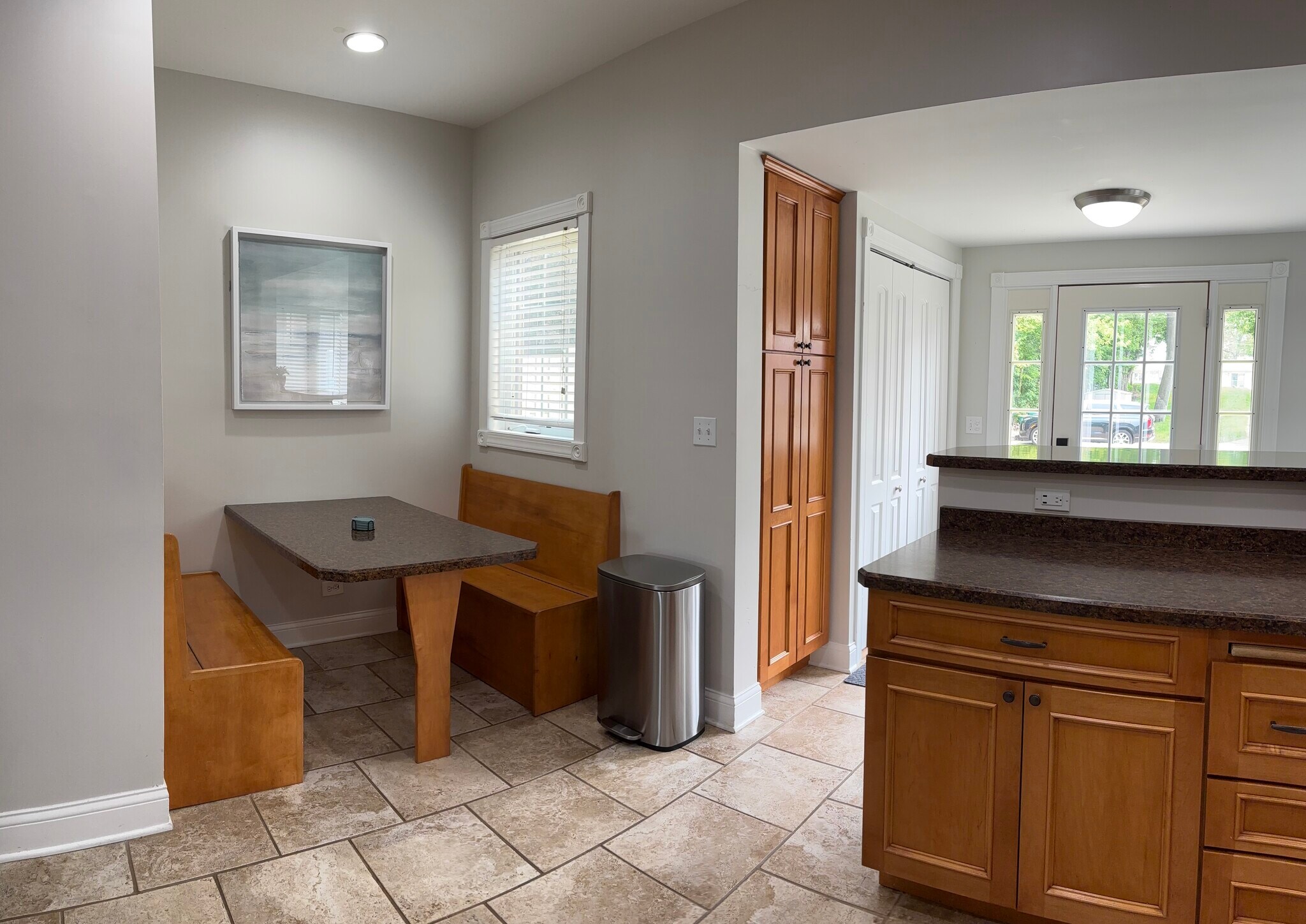 Kitchen - 4 N Pistakee Lake Rd