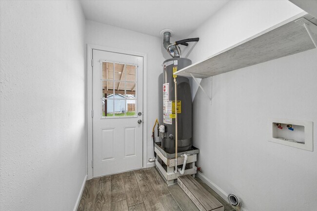 Building Photo - 609 Avenue M