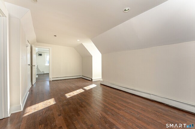 Building Photo - 59 Franklin Ave