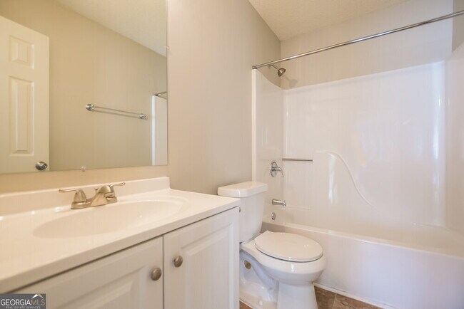 Building Photo - 2158 Denson Ln S W