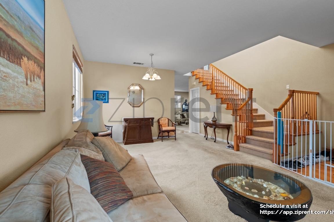 Building Photo - 521 Black Walnut Pl