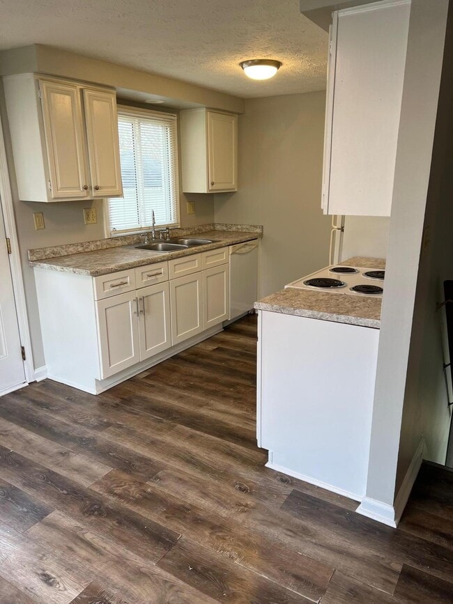 Building Photo - 316 Sandwood Pl