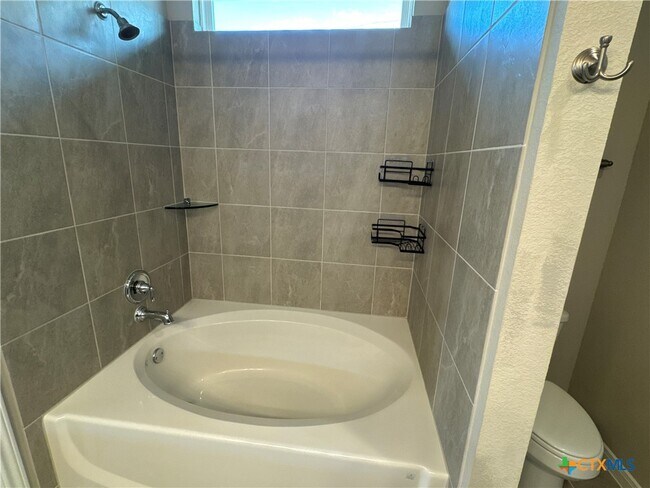 Building Photo - 2214 Wasabi Rd