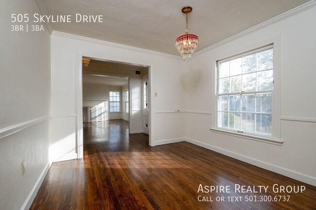 Building Photo - 505 Skyline Dr