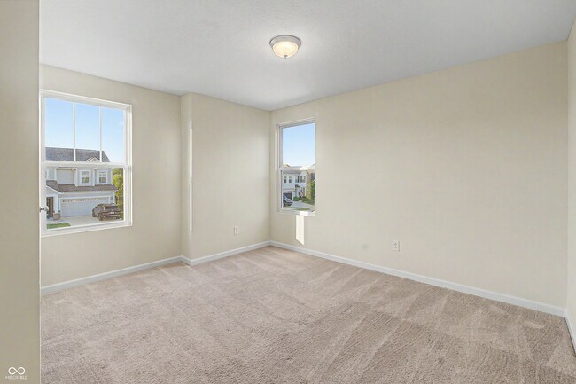Building Photo - 5465 Dunhaven Rd