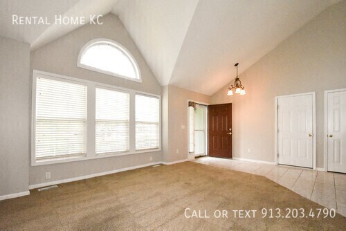 Building Photo - 15246 S Acuff Ln