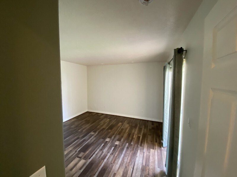 Building Photo - 151 S 1050 W