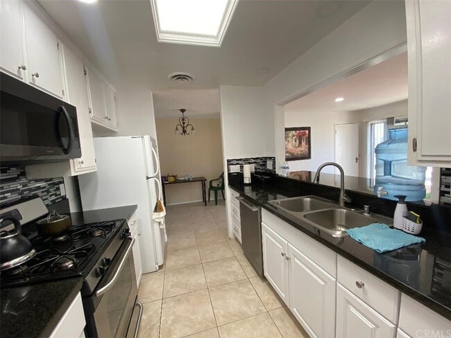 Building Photo - 2903 Carl Dr