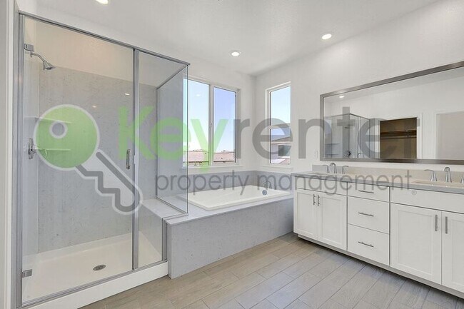 Building Photo - 4089 Flathead Dr